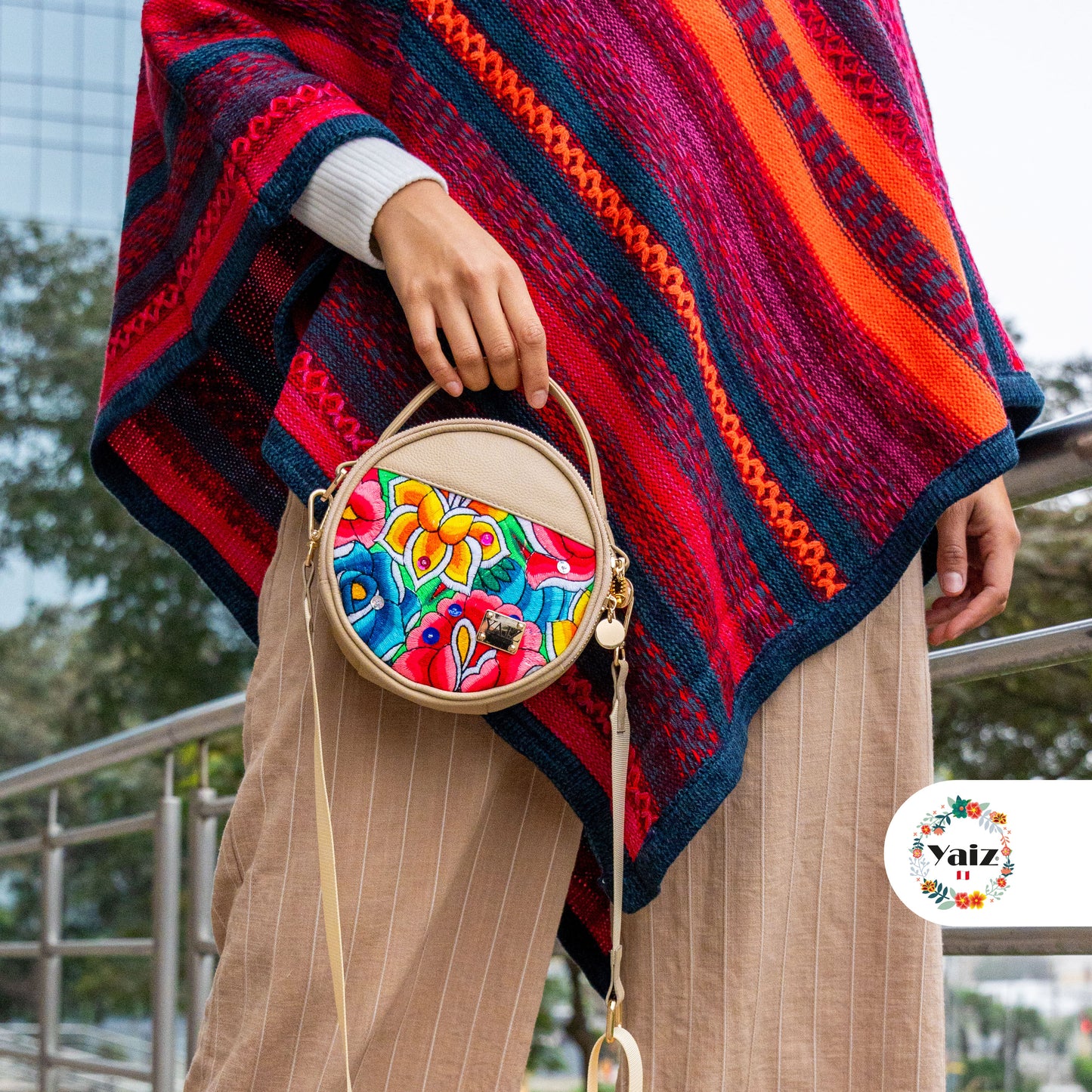 Cartera Redonda de Cuero