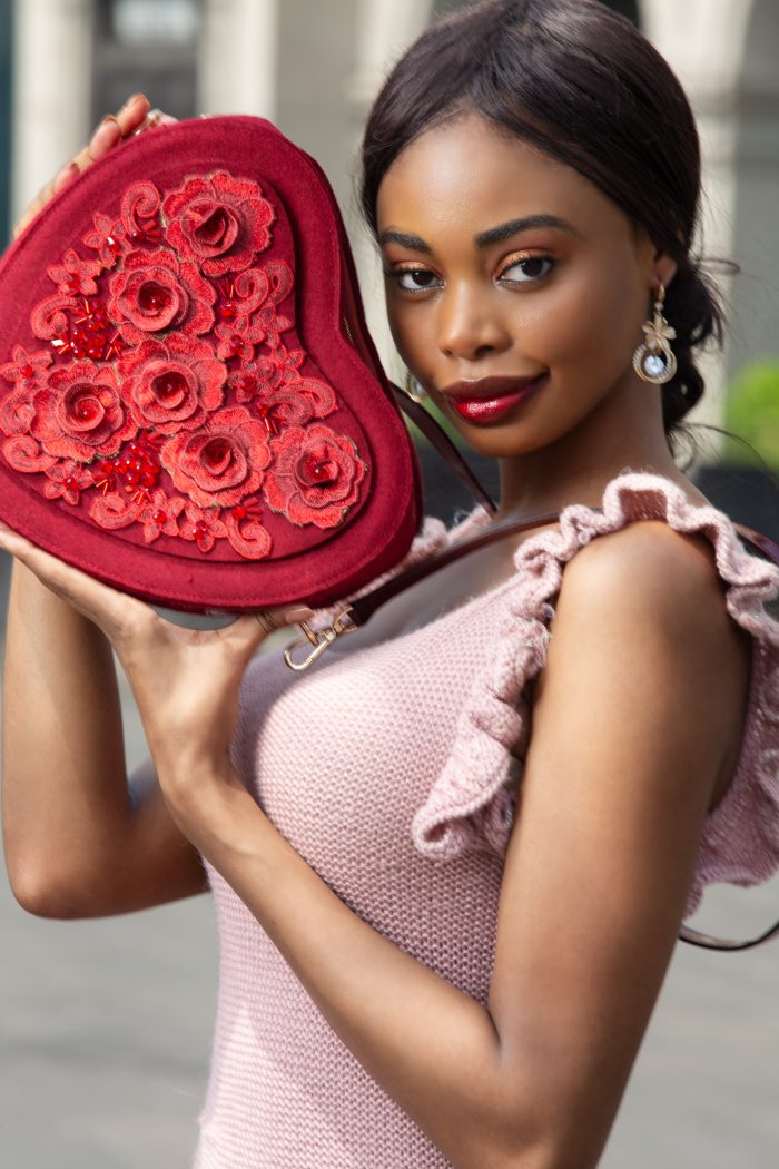 Cartera Corazon Yaiz
